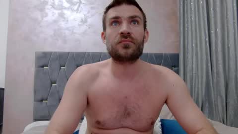 10in_deluxe online show from April 14, 10:15 am