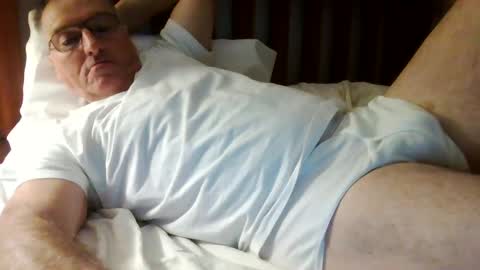 Snapshot of 123456ant chatting on February 16, 12:21 pm 123456ant online show from February 16, 12:21 pm