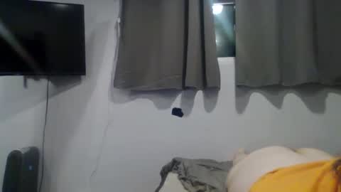 18andobedient online show from March 12, 4:31 am