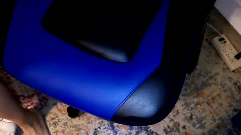 i erupt if you suck ur nipples 4 me and look at the camera while watching me online show from January 24, 2:08 pm