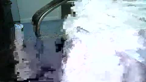 1etabrutahc0 online show from January 12, 4:44 pm