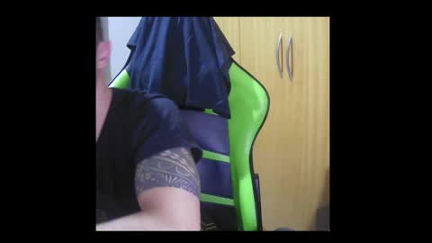 Snapshot of 1good_vibes1 chatting on October 21, 2:47 am 1good_vibes1 online show from October 21, 2:47 am