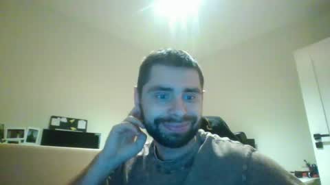 Snapshot of 1kamilkamil11 chatting on January 4, 7:23 pm kam online show from January 4, 7:23 pm