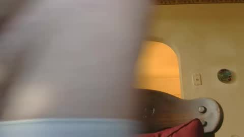 Snapshot of 1pizza__6beers chatting on September 18, 12:34 am Pizza online show from September 18, 12:34 am