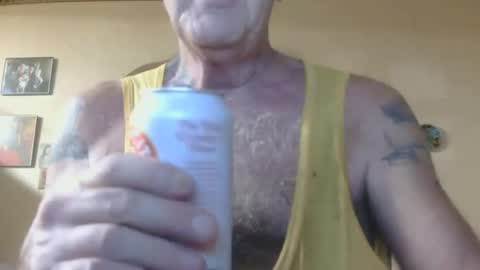 Snapshot of 1pizza__6beers chatting on September 20, 1:27 am Pizza online show from September 20, 1:27 am