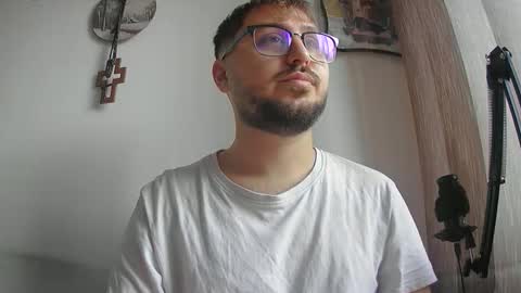 21jus online show from October 24, 11:45 am