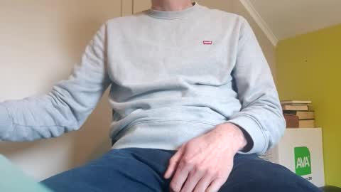 22_acacia_avenue online show from March 24, 12:32 pm