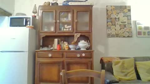 22esserre online show from November 7, 3:15 pm