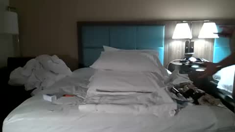 2xtatic online show from February 6, 8:11 am