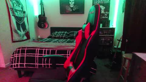 3ndlessmike online show from March 7, 12:36 pm