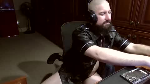 Snapshot of 54plusorminus12 chatting on December 29, 11:07 am 54 or - 12. online show from December 29, 11:07 am