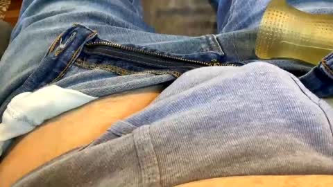 6inchboytoy online show from November 28, 2:08 pm