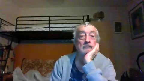 78kiss online show from April 12, 7:59 pm