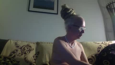 808dred online show from December 23, 8:01 am