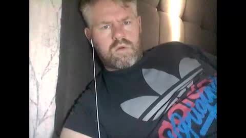 81jonnyx online show from December 30, 10:53 am