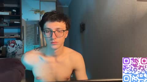 Phillip online show from November 15, 3:03 pm