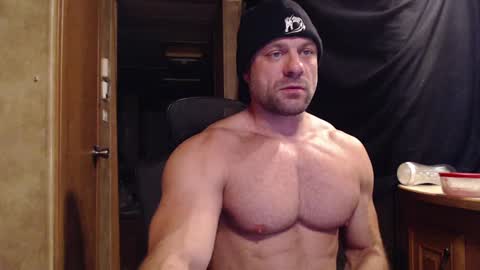 9 fat inches online show from December 18, 5:26 am