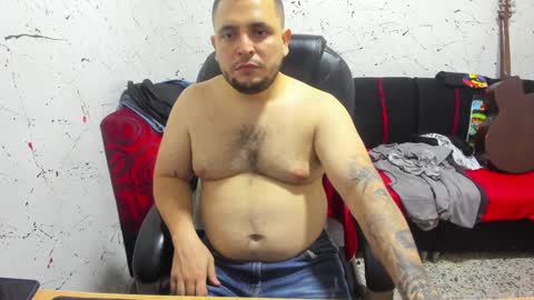 Snapshot of _ace_ventura chatting on January 17, 5:11 am ---- online show from January 17, 5:11 am
