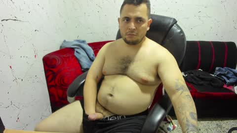 Snapshot of _ace_ventura chatting on February 7, 12:39 pm ---- online show from February 7, 12:39 pm