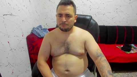 Snapshot of _ace_ventura chatting on January 1, 7:30 am ---- online show from January 1, 7:30 am