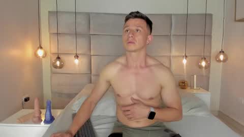 Andrew online show from January 4, 7:02 pm