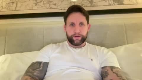 Snapshot of _british_hung_ chatting on February 17, 9:30 pm UK BigThick Cock online show from February 17, 9:30 pm