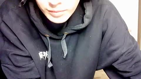 _crise_next_door_ online show from October 8, 3:05 pm