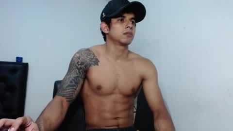  crissgex  online show from April 1, 3:08 am