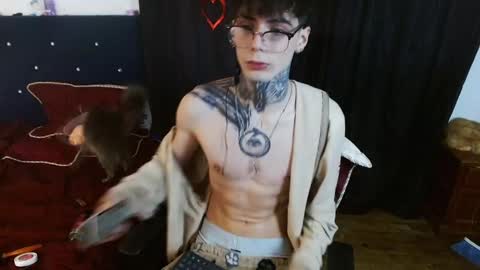 Nate Evans 50 OF online show from October 1, 8:07 am