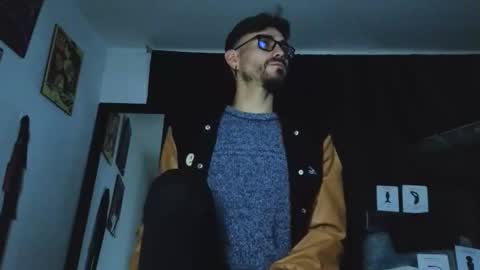 delacruz online show from April 30, 1:23 am