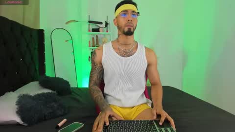 Duriel online show from October 2, 4:11 pm