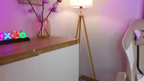 James online show from March 29, 11:49 pm