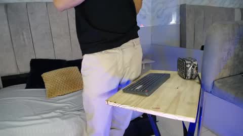 _king_hot1_ online show from March 5, 2:36 am