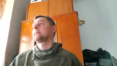 Snapshot of _lastjedi_ chatting on February 9, 10:31 am OBI-WAN online show from February 9, 10:31 am