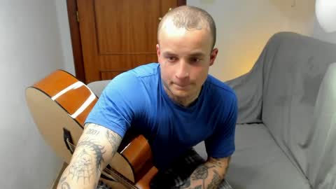 Layne online show from April 8, 3:32 pm