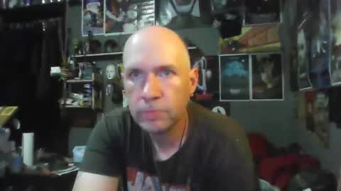 That guy online show from January 8, 4:07 am