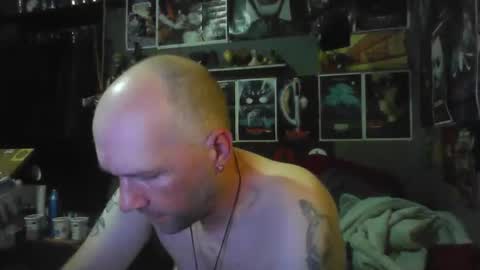 That guy online show from January 10, 4:44 pm