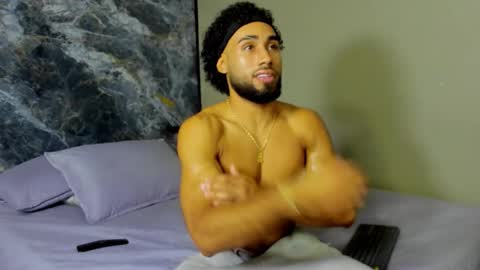 _luca_flame online show from October 13, 11:00 pm