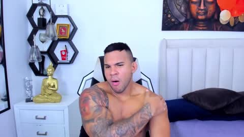 Snapshot of _matthew_santos_ chatting on September 13, 12:22 am _matthew_santos_ online show from September 13, 12:22 am