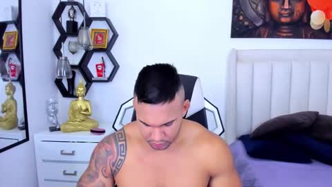 Snapshot of _matthew_santos_ chatting on September 19, 2:56 am _matthew_santos_ online show from September 19, 2:56 am
