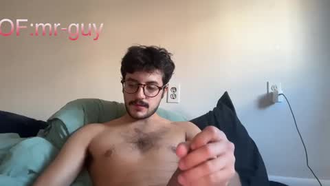 _mrguy_ online show from November 8, 8:01 pm
