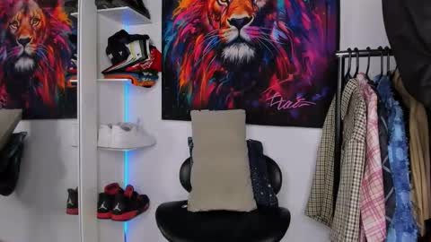 Kevin  online show from November 21, 11:20 am