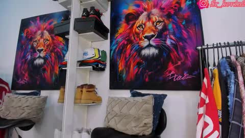 Kevin  online show from October 30, 10:38 am