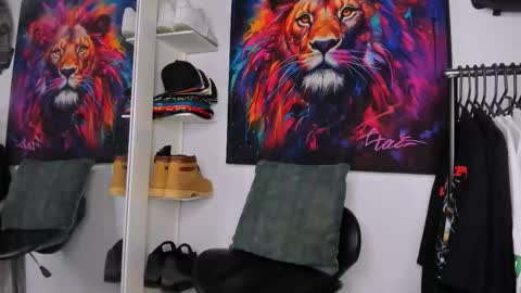 Kevin  online show from January 18, 5:04 pm