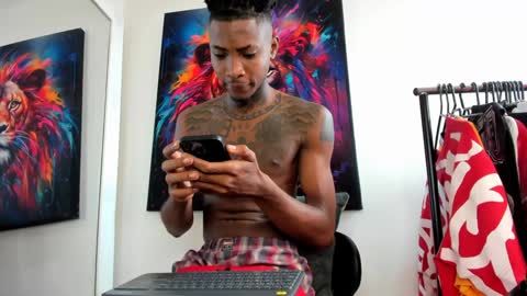 Kevin  online show from December 22, 6:04 pm