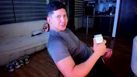 Roberto online show from January 15, 3:54 am