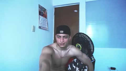 Snapshot of _sexy_jack chatting on October 16, 9:45 pm Juan Pablo-independent model online show from October 16, 9:45 pm