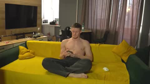 OLIVERERENMARCUSpvt is open online show from October 20, 12:09 pm