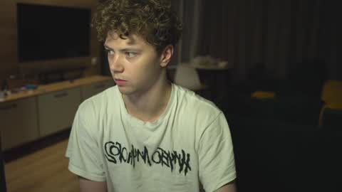 OLIVERERENMARCUSpvt is open online show from February 1, 3:08 am