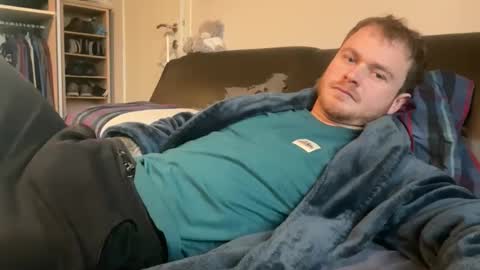 _stevie___ online show from December 14, 2:46 pm